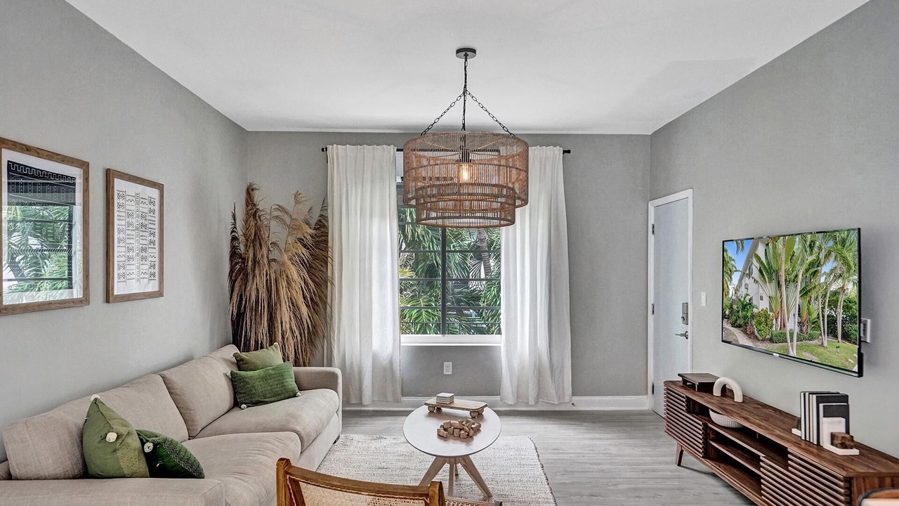 Photo of Livingroom in West Avenue