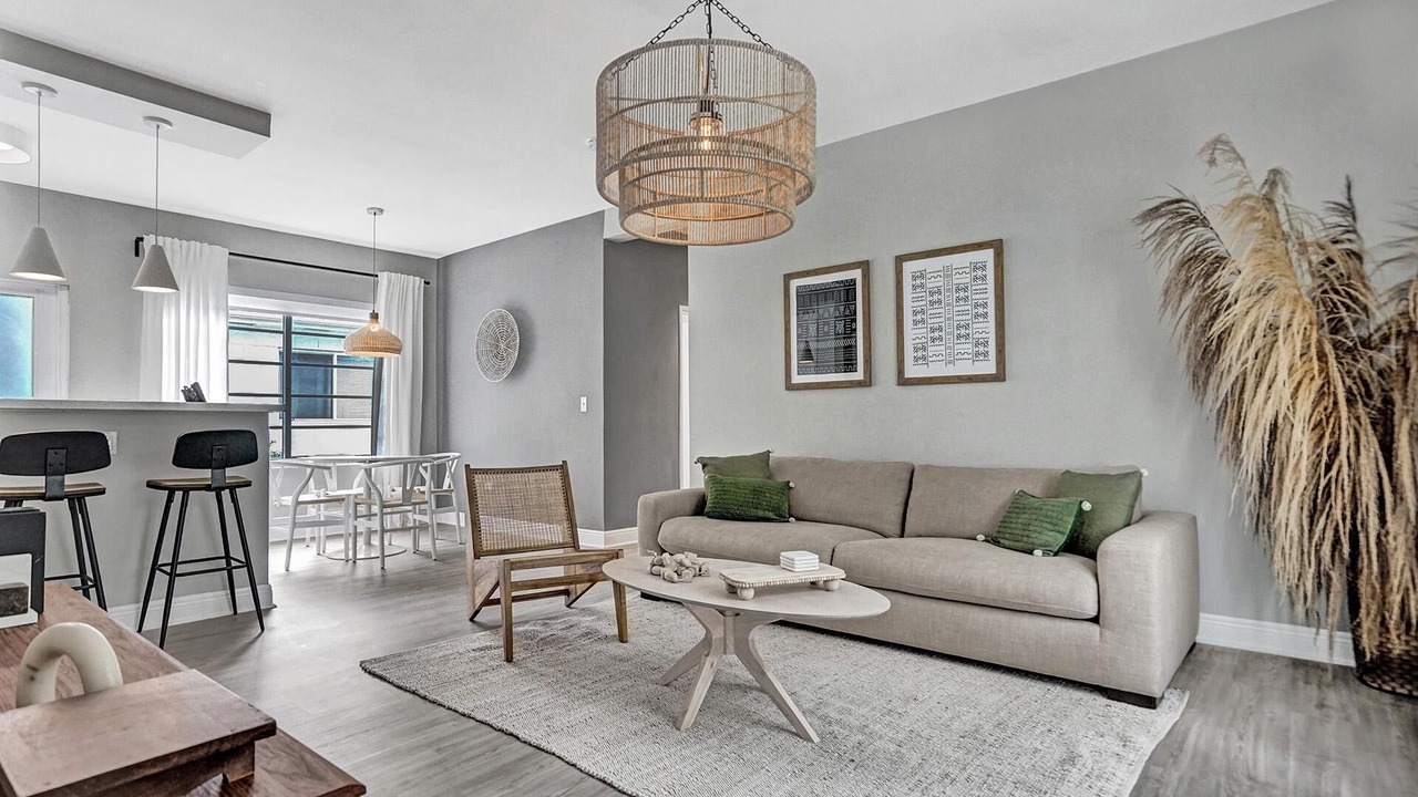 Photo of Livingroom in West Avenue