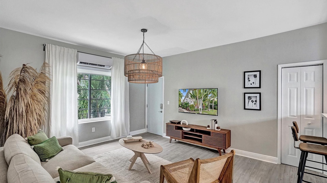 Photo of Livingroom in West Avenue
