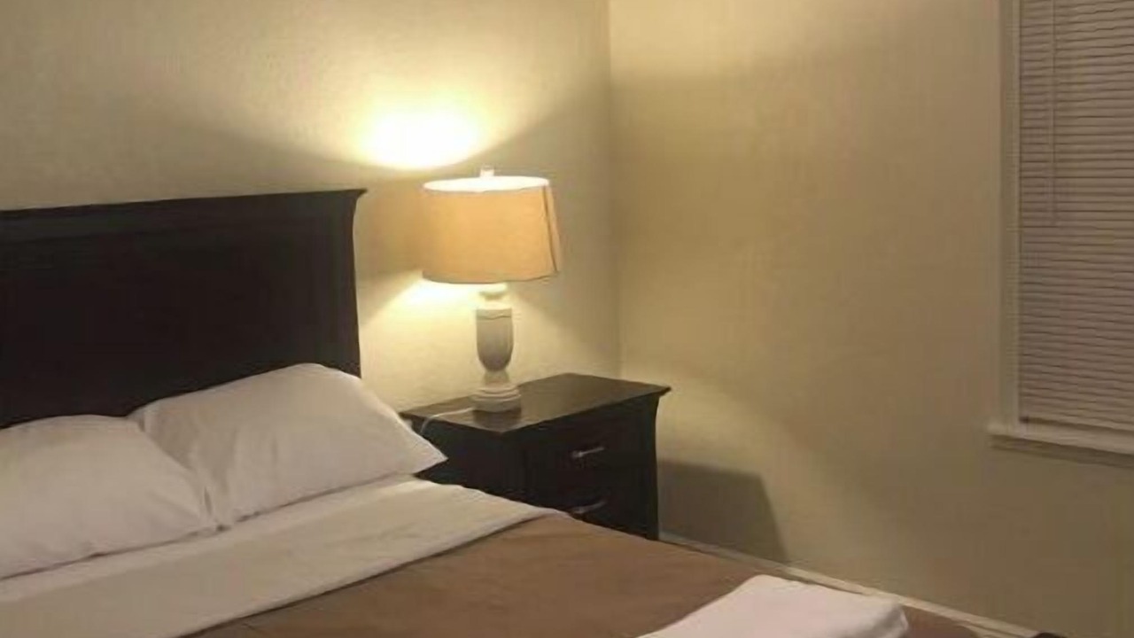 Photo of Bedroom in Santa Barbara Estates