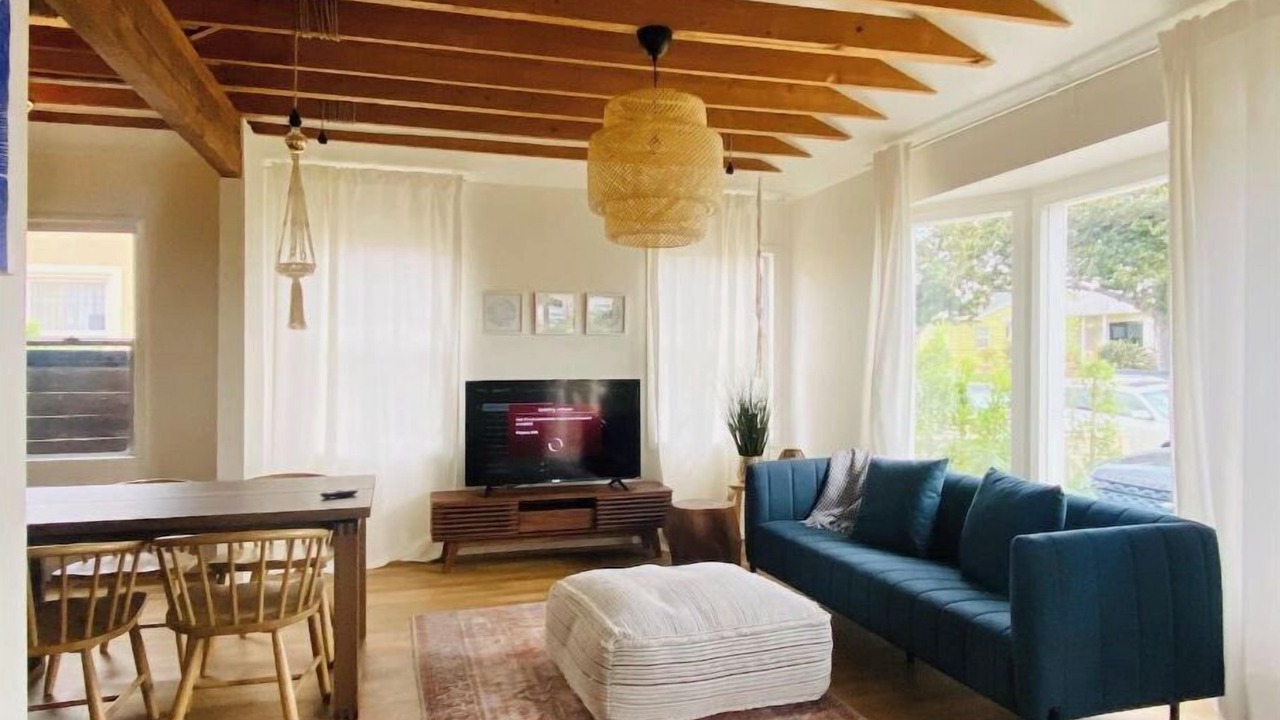Photo of Livingroom in Los Angeles