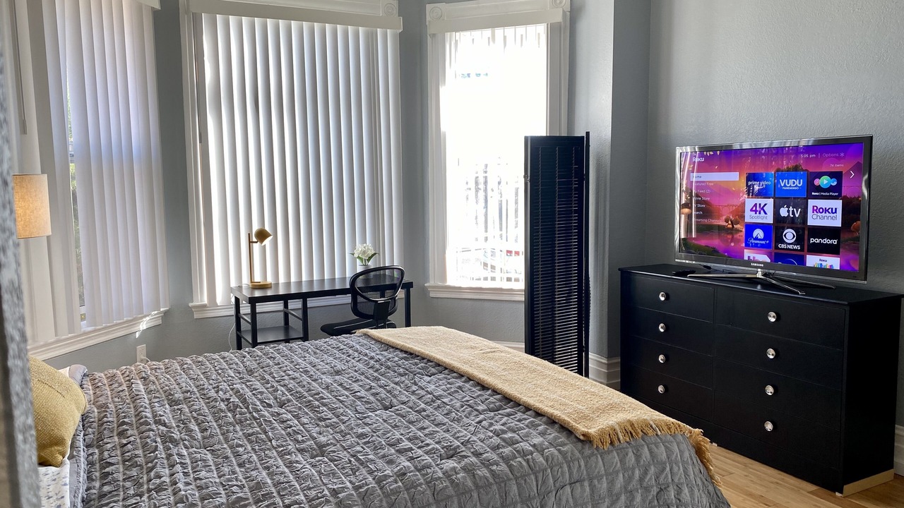 Photo of Bedroom in Los Angeles