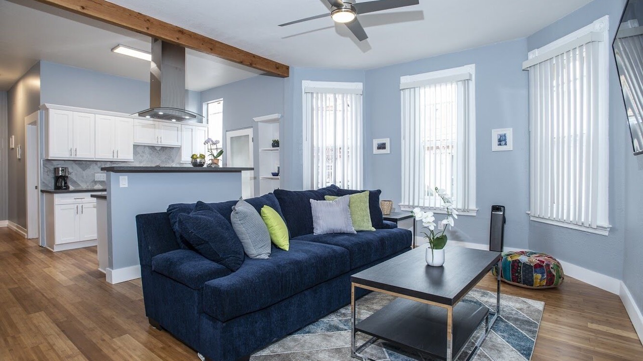 Photo of Livingroom in Los Angeles