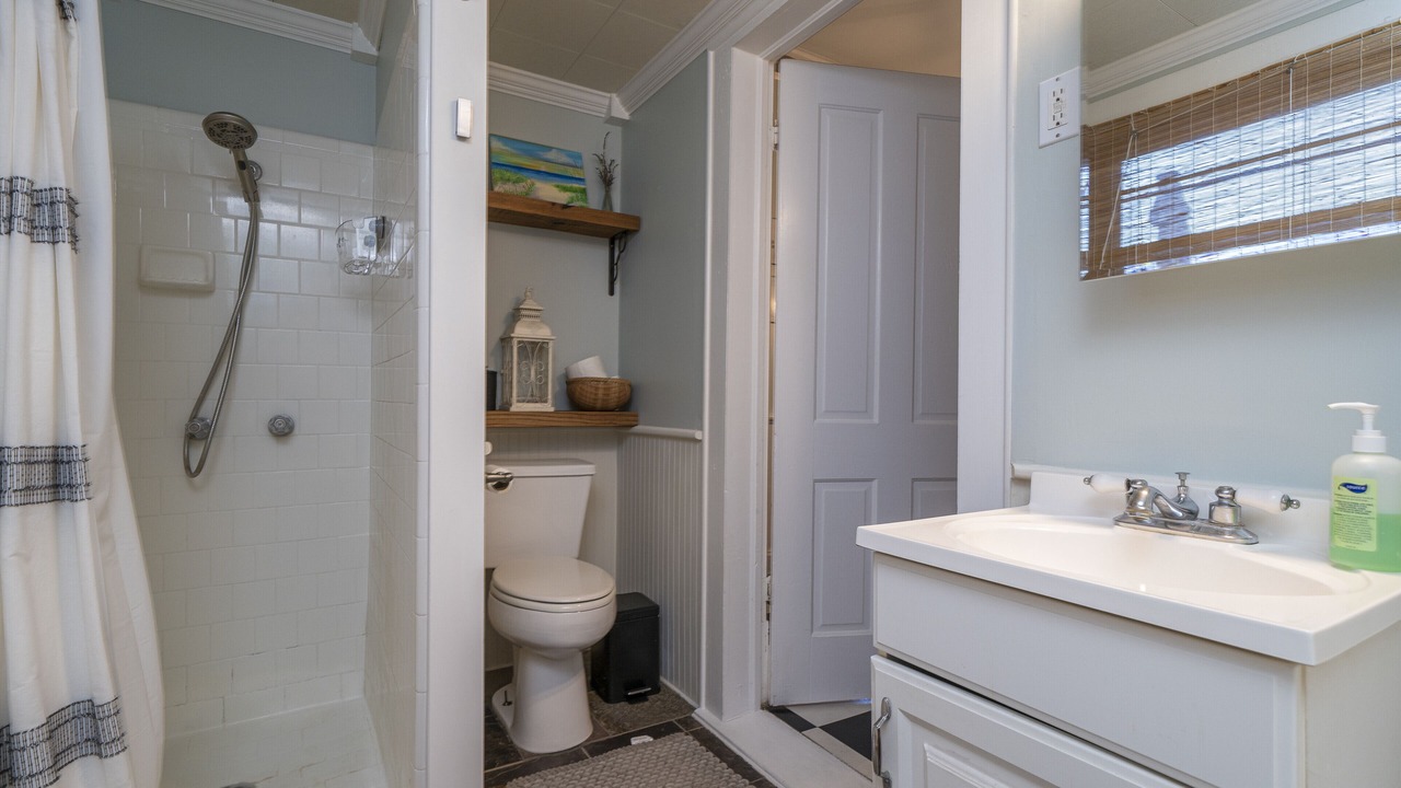 Photo of Bathroom in East Hill