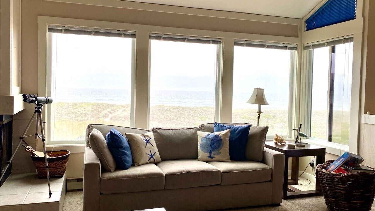 Photo of Livingroom in Castroville