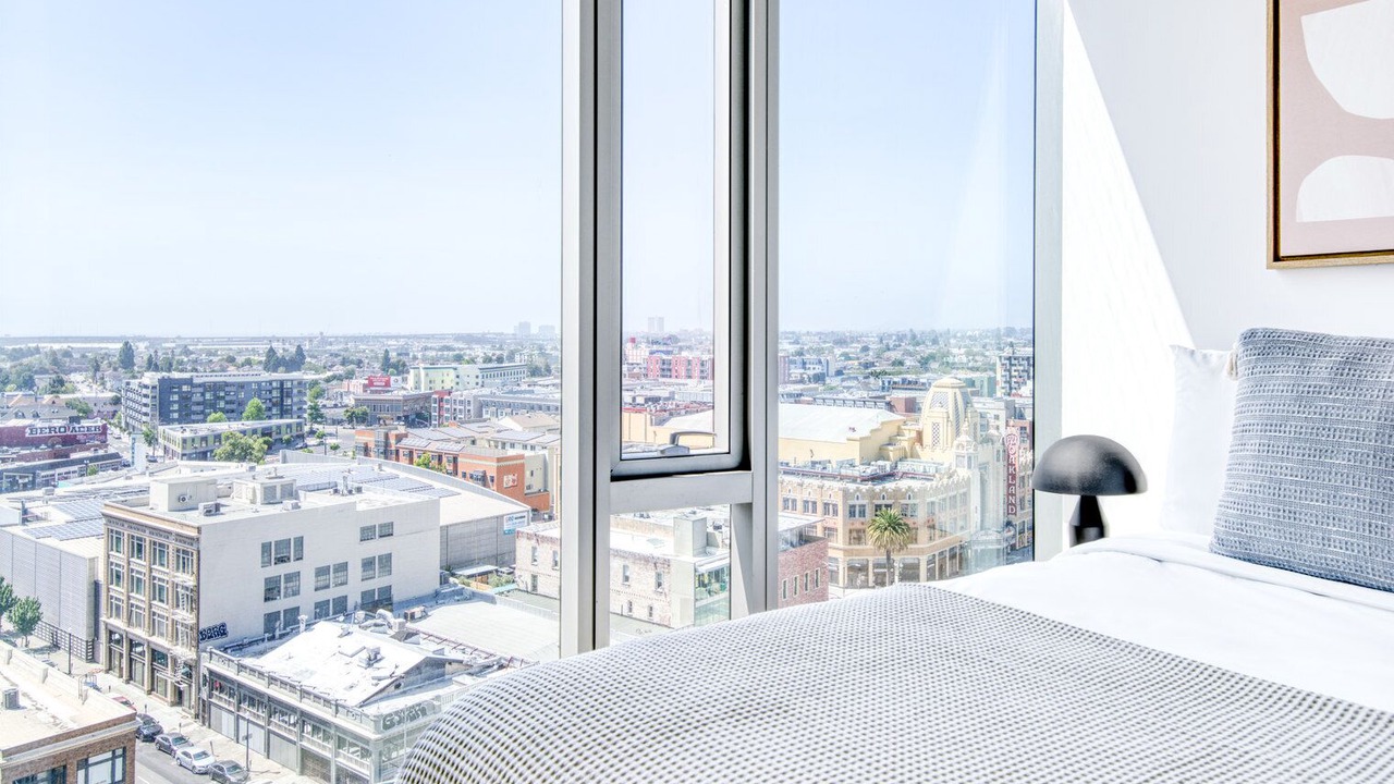Photo of Bedroom in Downtown Oakland