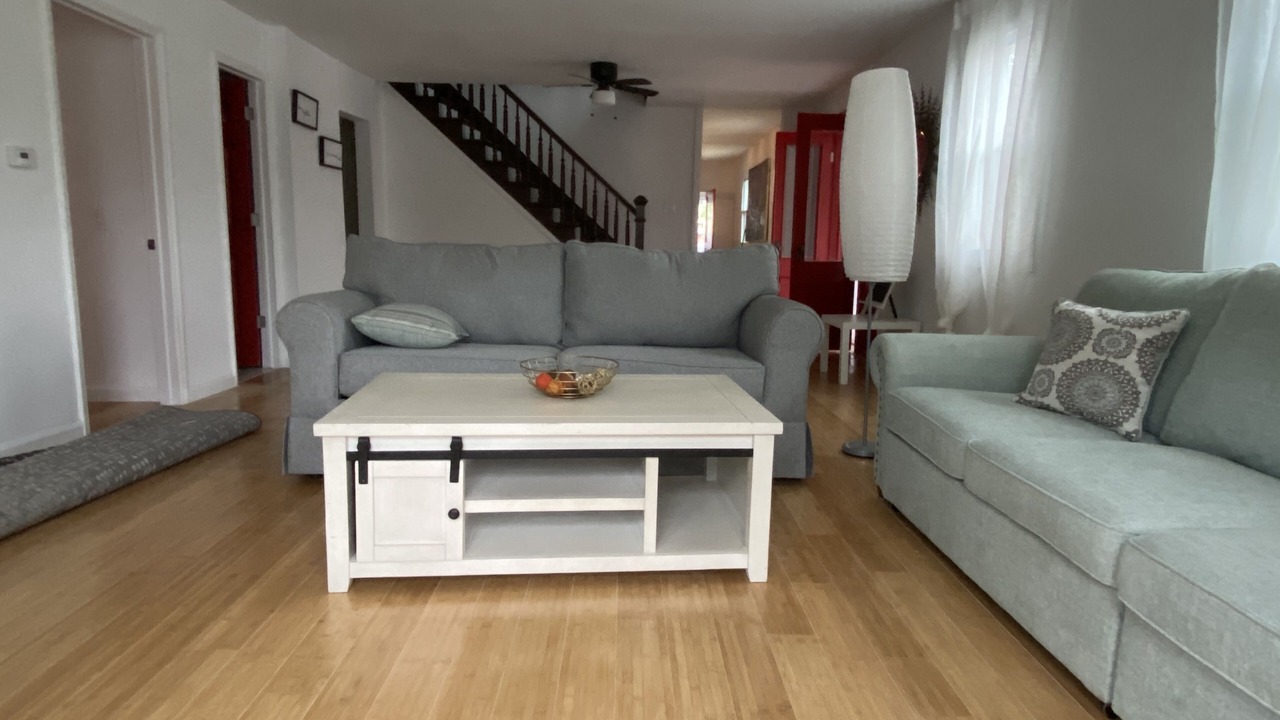 Photo of Livingroom in Westtown