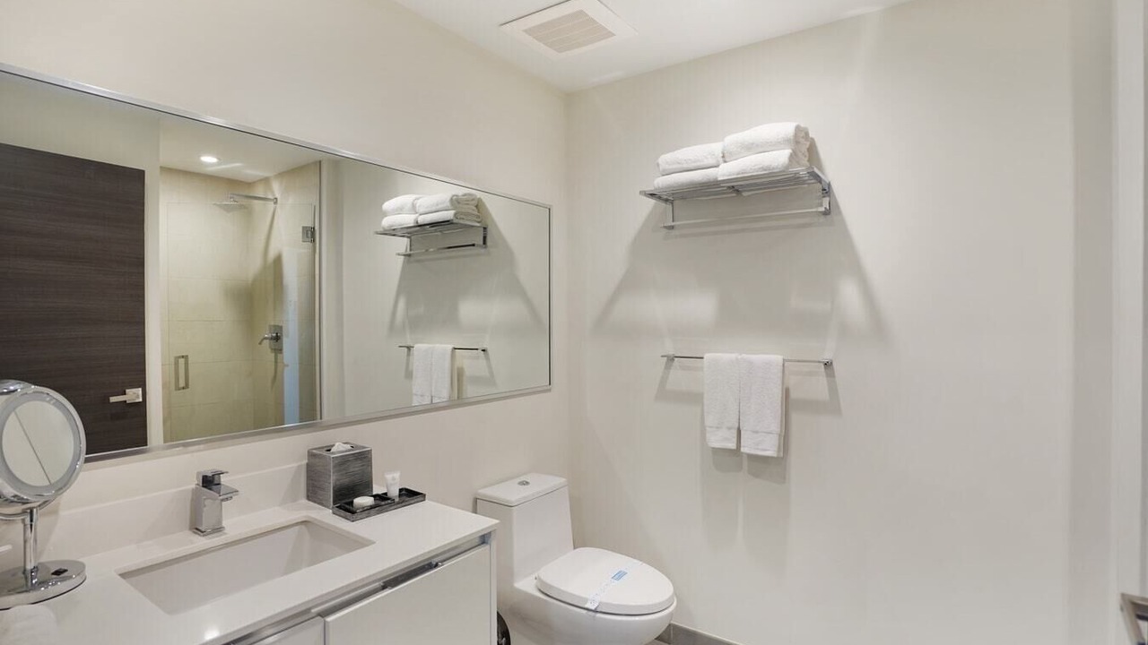 Photo of Bathroom in Hollywood