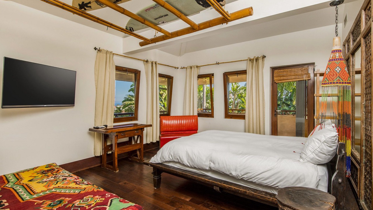 Photo of Bedroom in Newport Coast