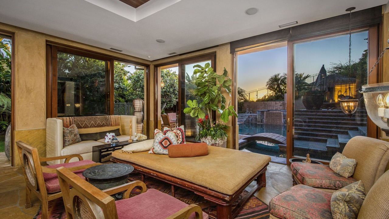 Photo of Livingroom in Newport Coast