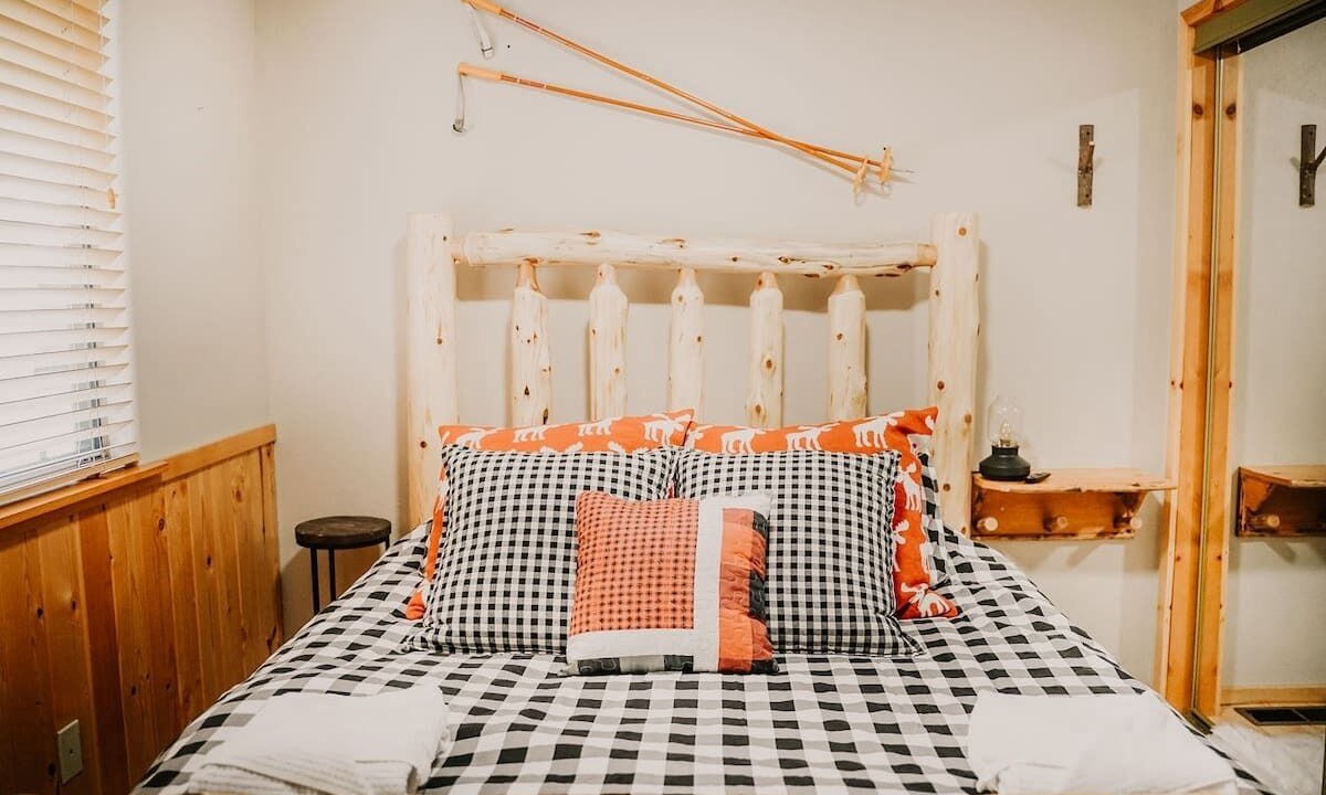 Photo of Bedroom in Summit Estates