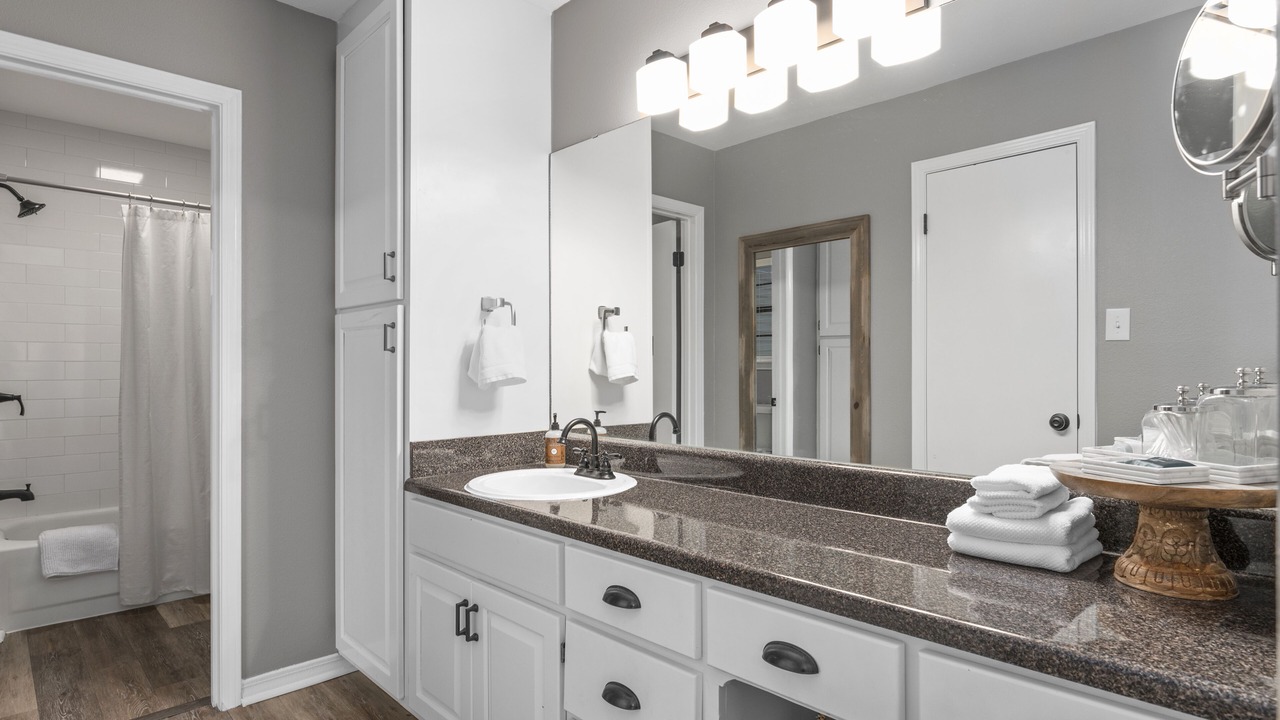 Photo of Bathroom in Daphne