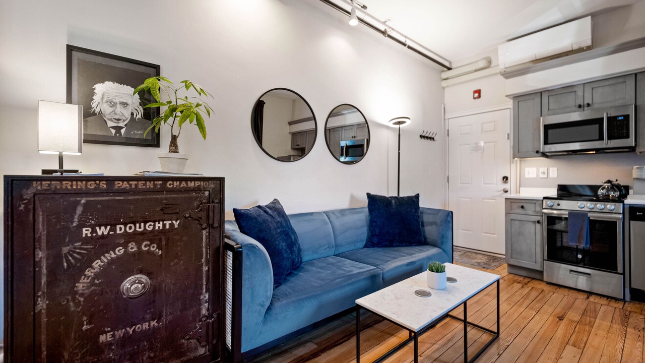 Photo of Livingroom in Beacon