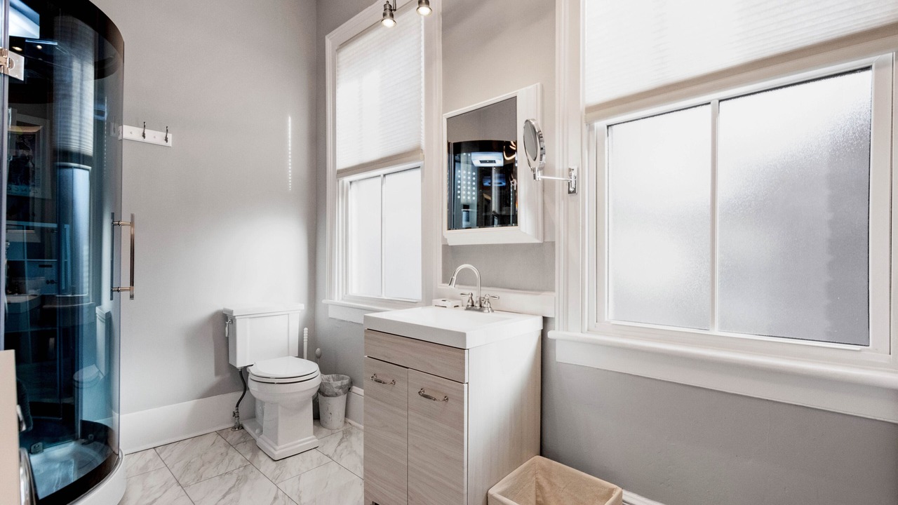 Photo of Bathroom in Beacon