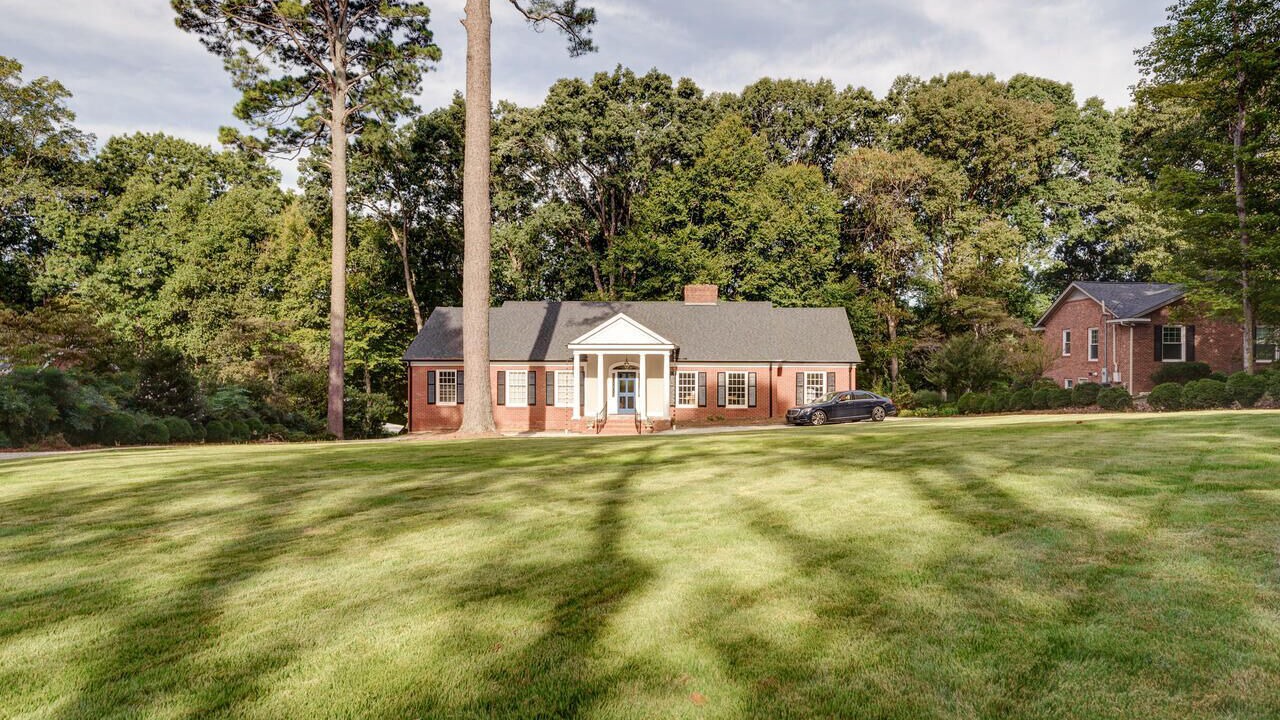 Photo of Outdoor in Crabtree