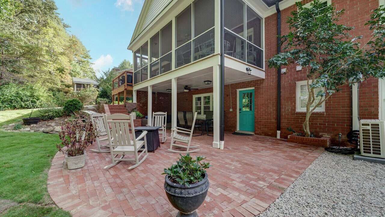 Photo of Outdoor in Crabtree