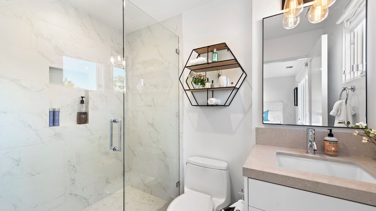 Photo of Bathroom in Corona del Mar