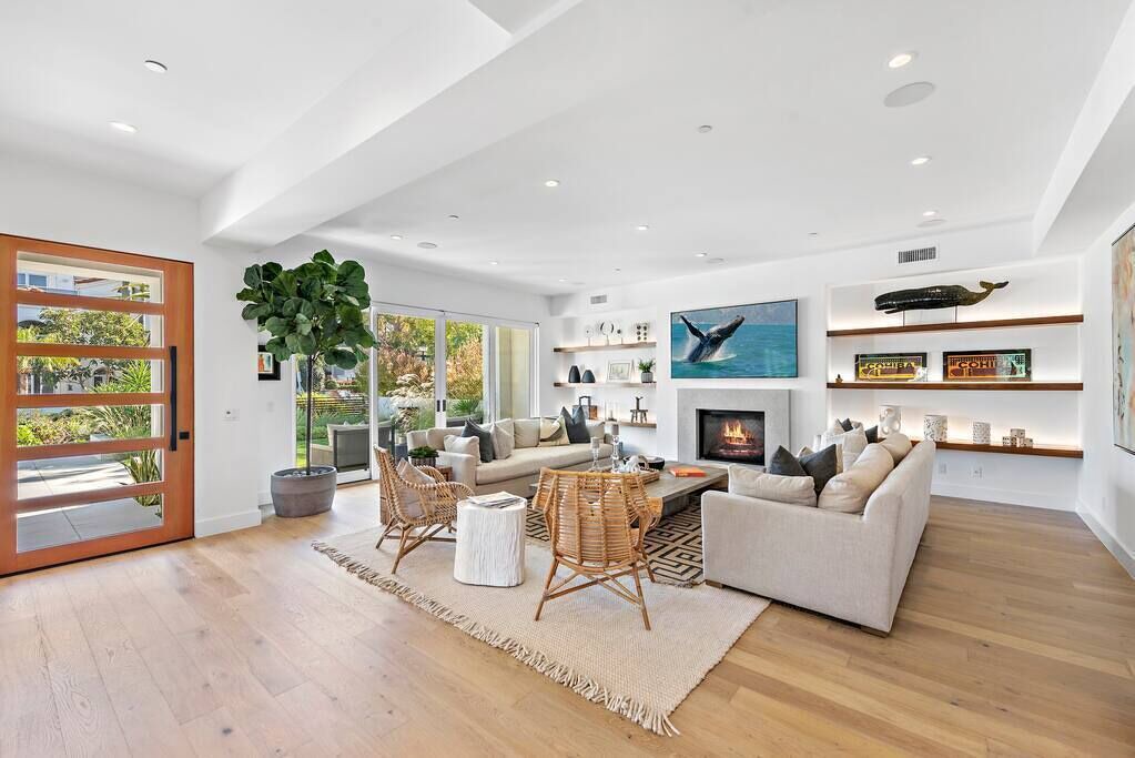 Photo of Livingroom in Corona del Mar