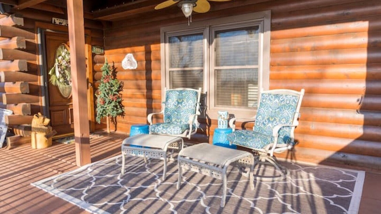 Photo of Outdoor in Pinnacle