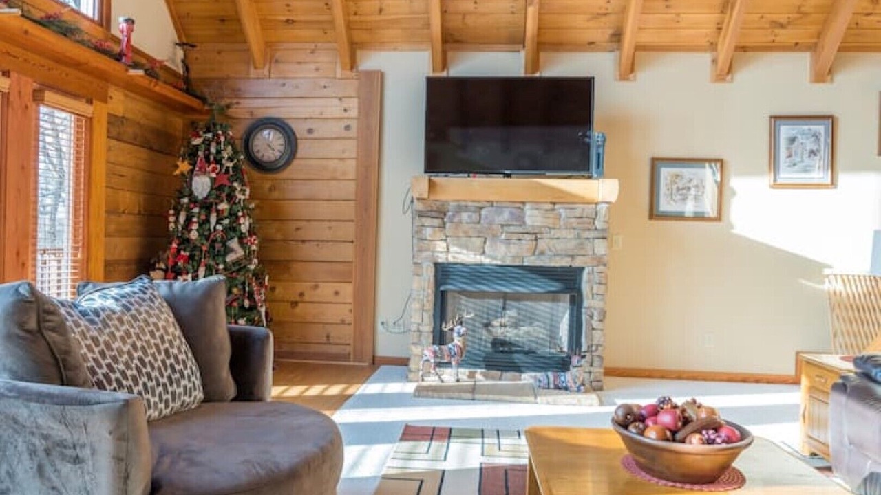 Photo of Livingroom in Pinnacle