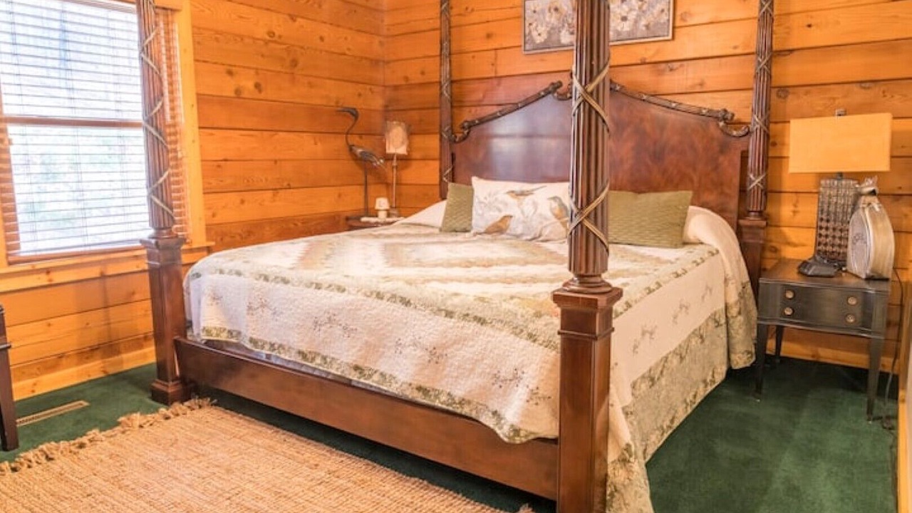 Photo of Bedroom in Pinnacle