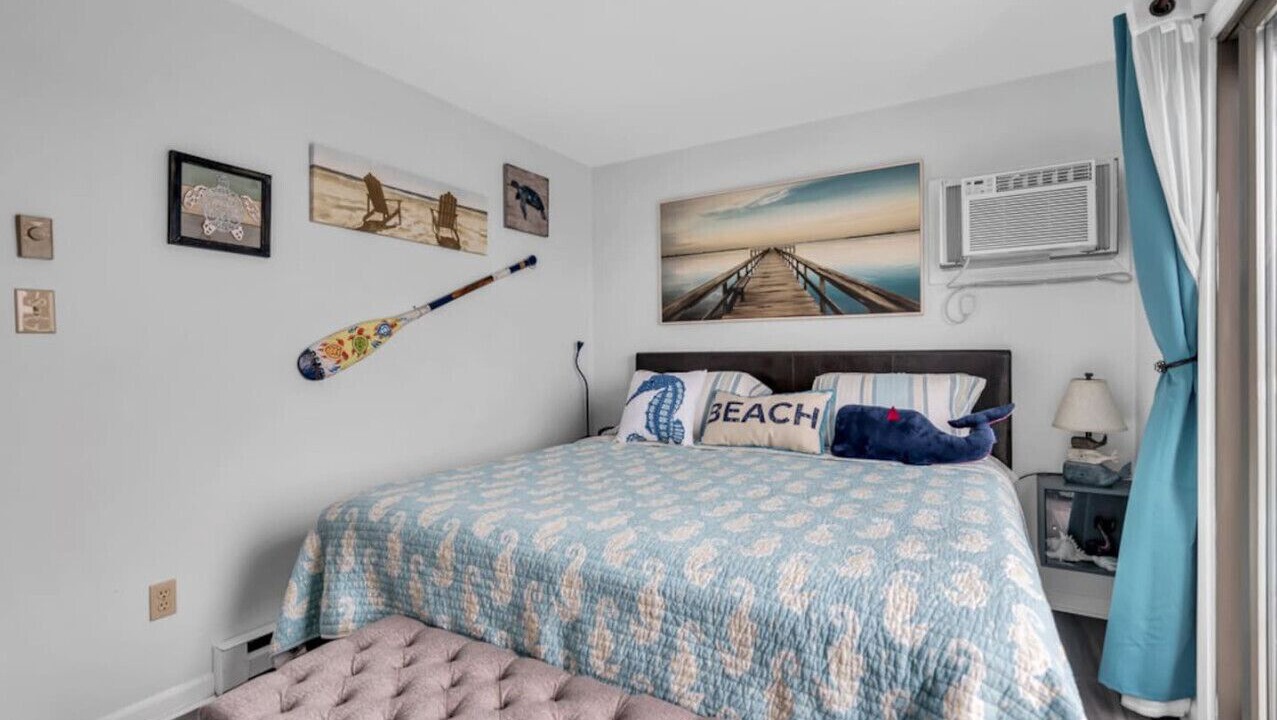 Photo of Bedroom in Seaside Heights
