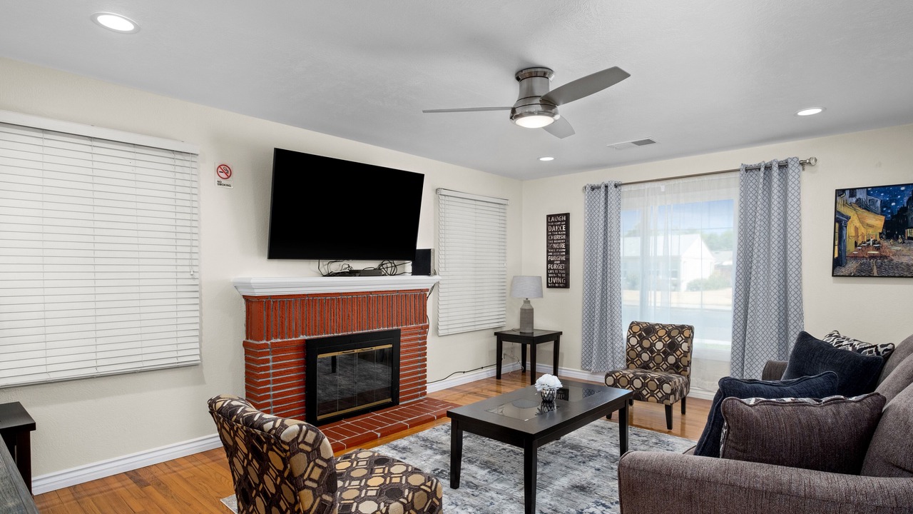 Photo of Livingroom in Raisin