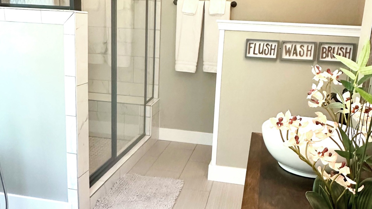 Photo of Bathroom in Deatsville