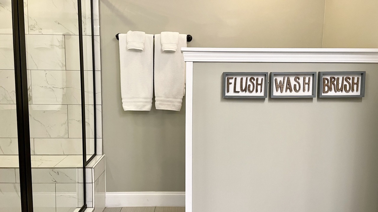Photo of Bathroom in Deatsville