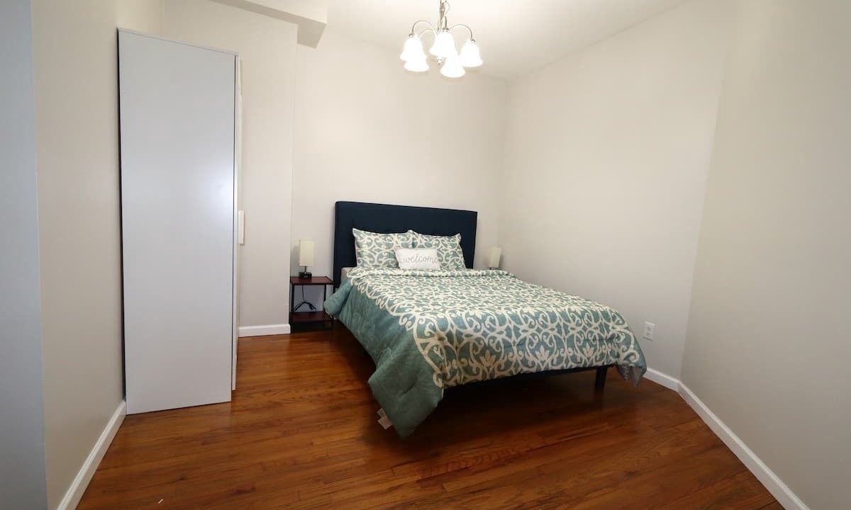 Photo of Bedroom in Belleville