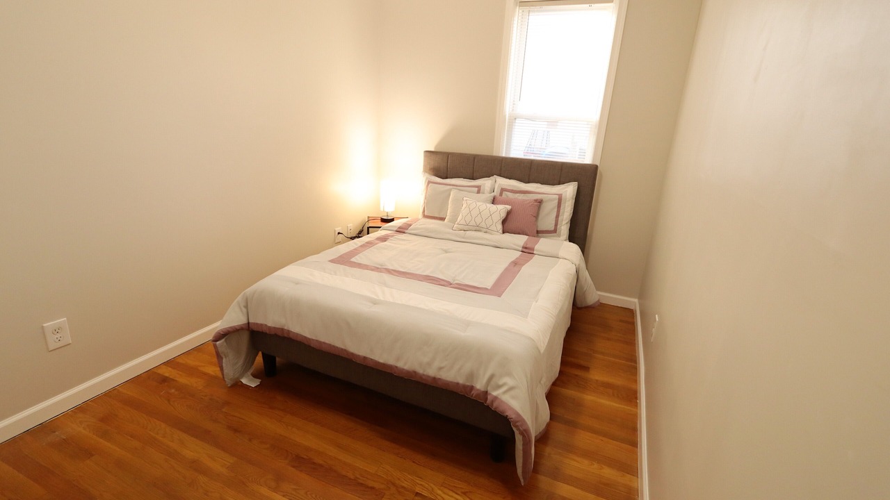 Photo of Bedroom in Belleville