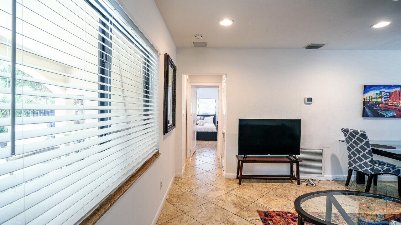 Photo of Livingroom in Hendricks and Venice Isles