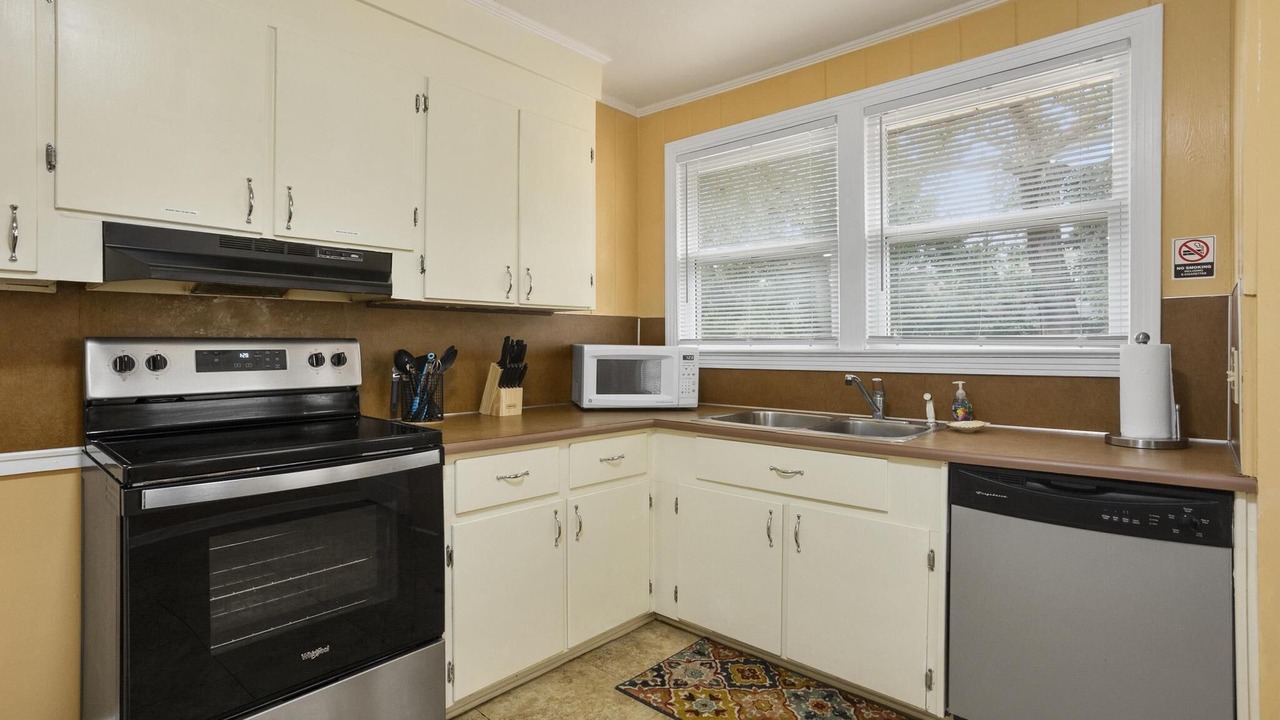 Photo of Kitchen in Southeast Pensacola