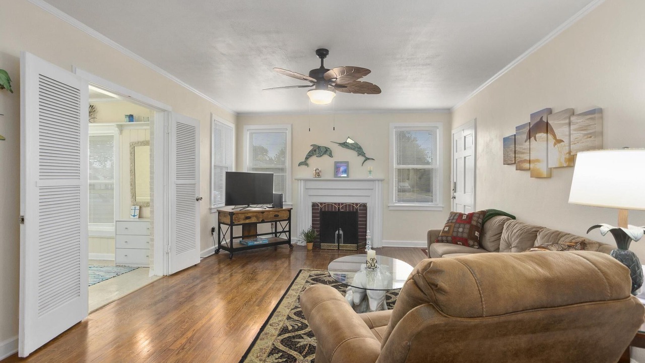 Photo of Livingroom in Southeast Pensacola
