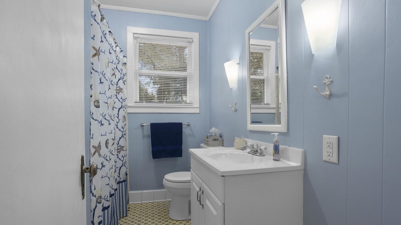 Photo of Bathroom in Southeast Pensacola