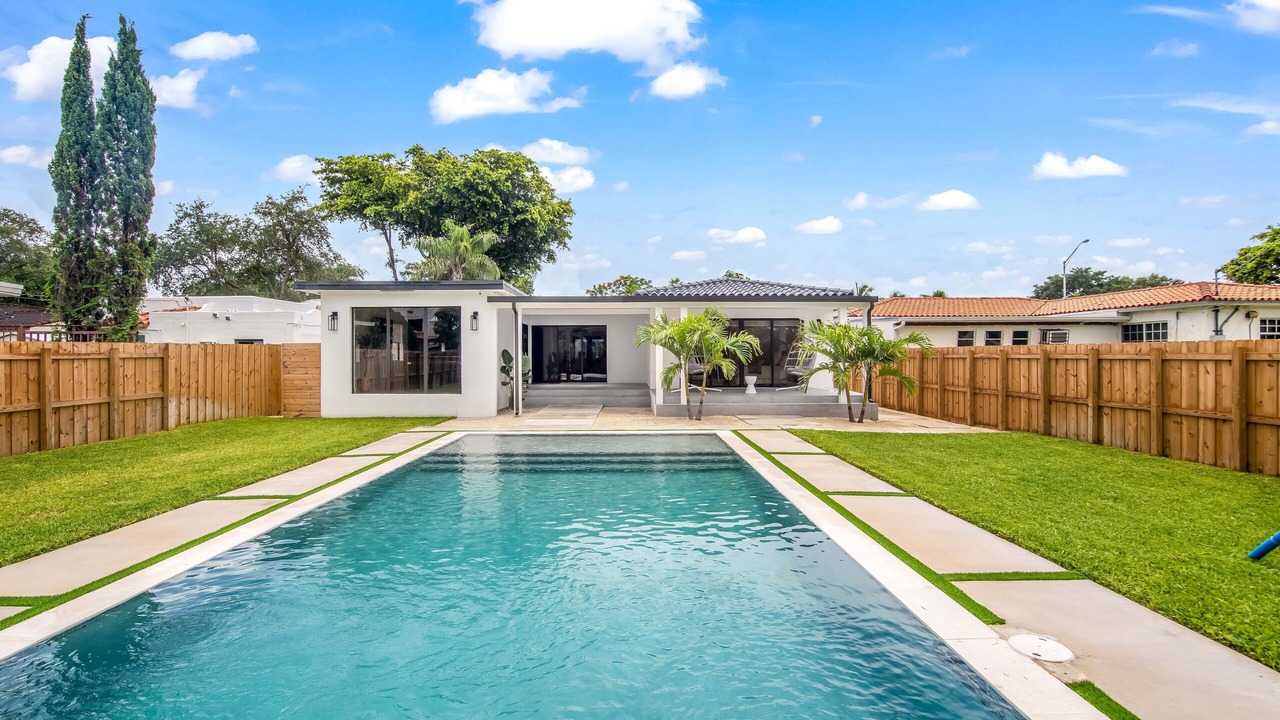 Photo of Outdoor in Northeast Miami