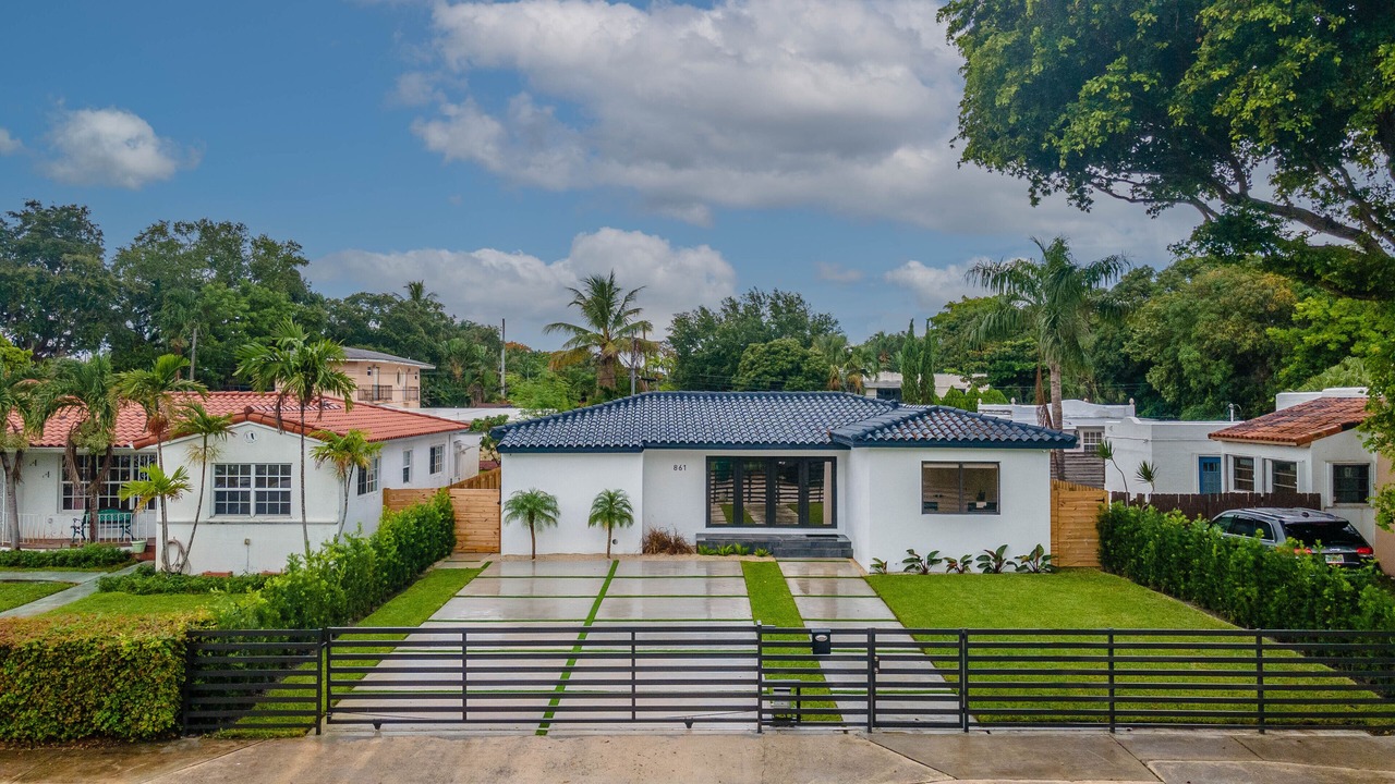 Photo of Outdoor in Northeast Miami