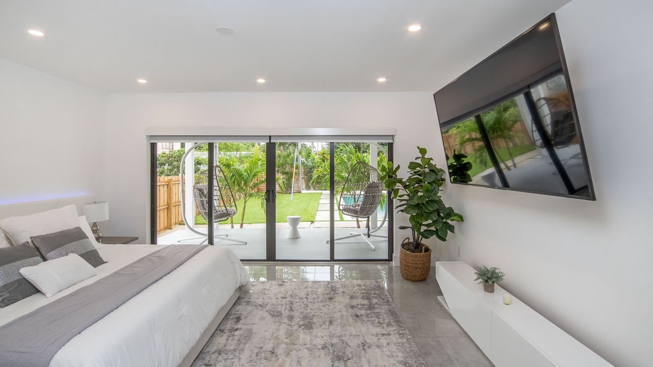 Photo of Bedroom in Northeast Miami