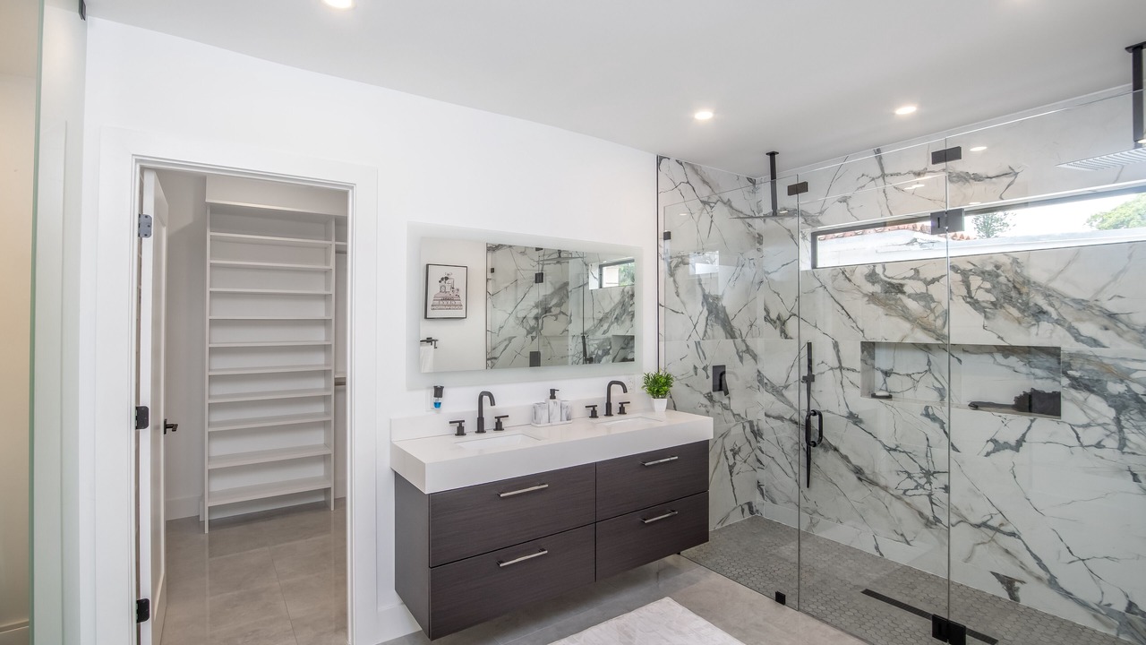 Photo of Bathroom in Northeast Miami