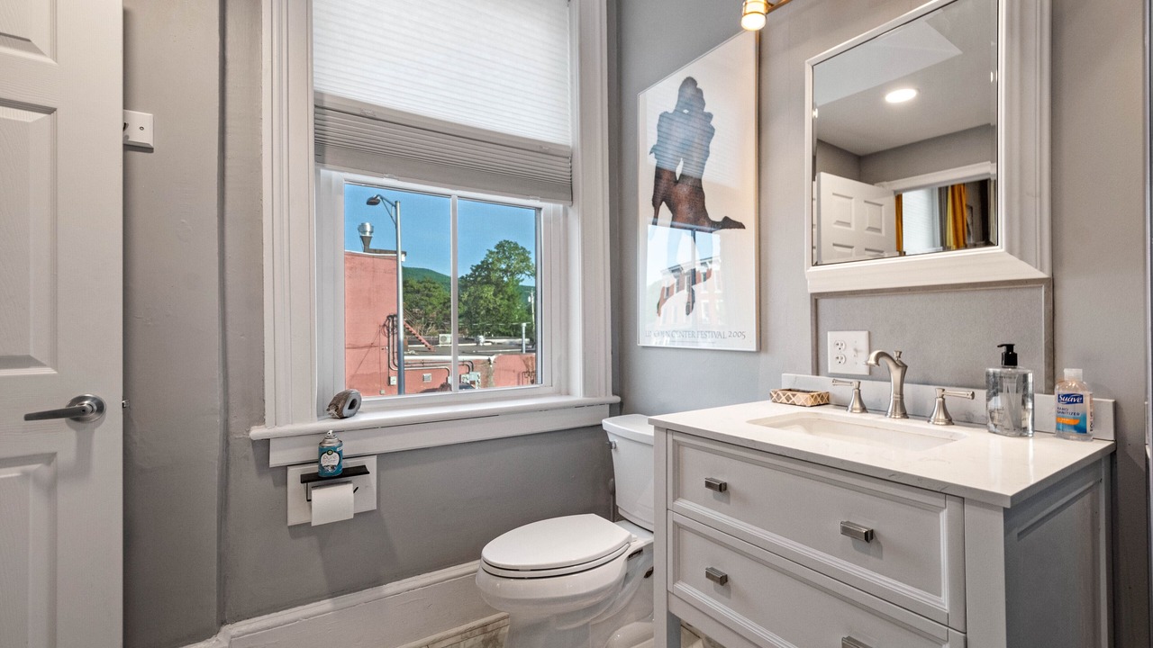 Photo of Bathroom in Beacon