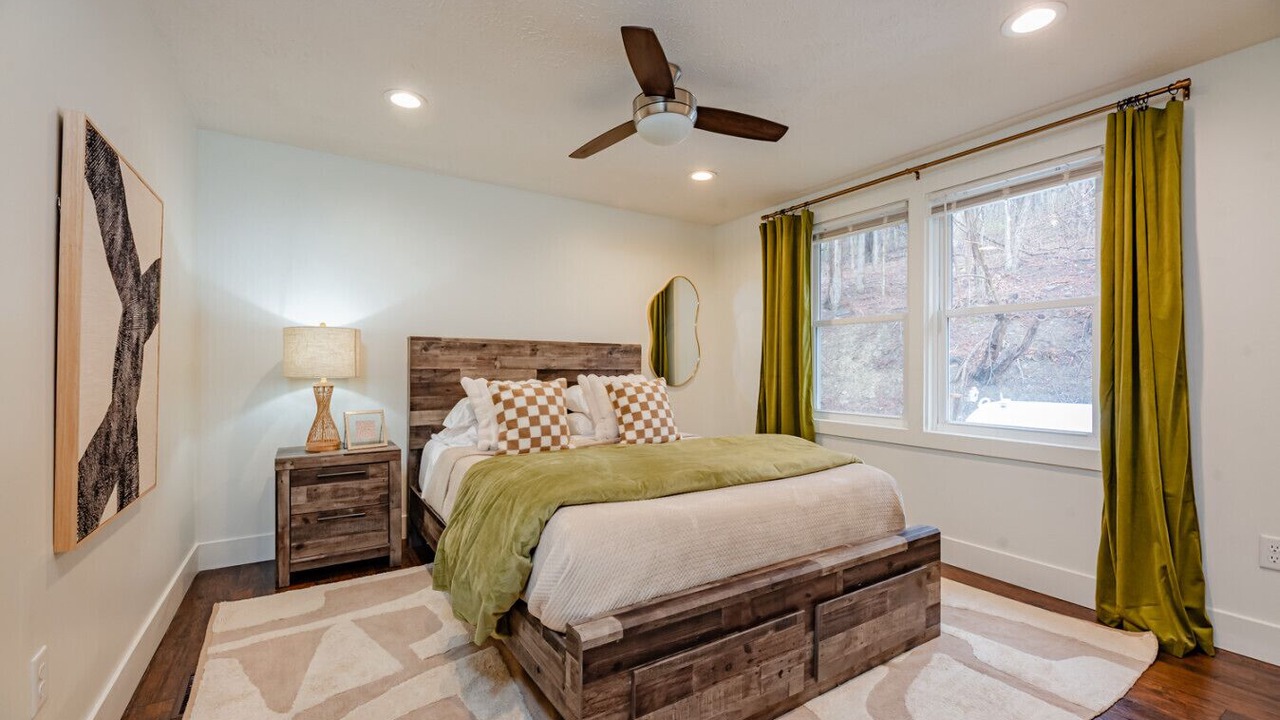 Photo of Bedroom in Bristol Hills