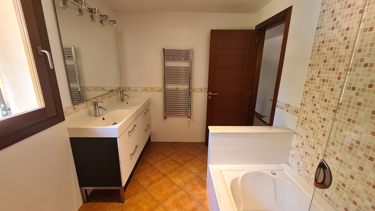Photo of Bathroom in Crestatx