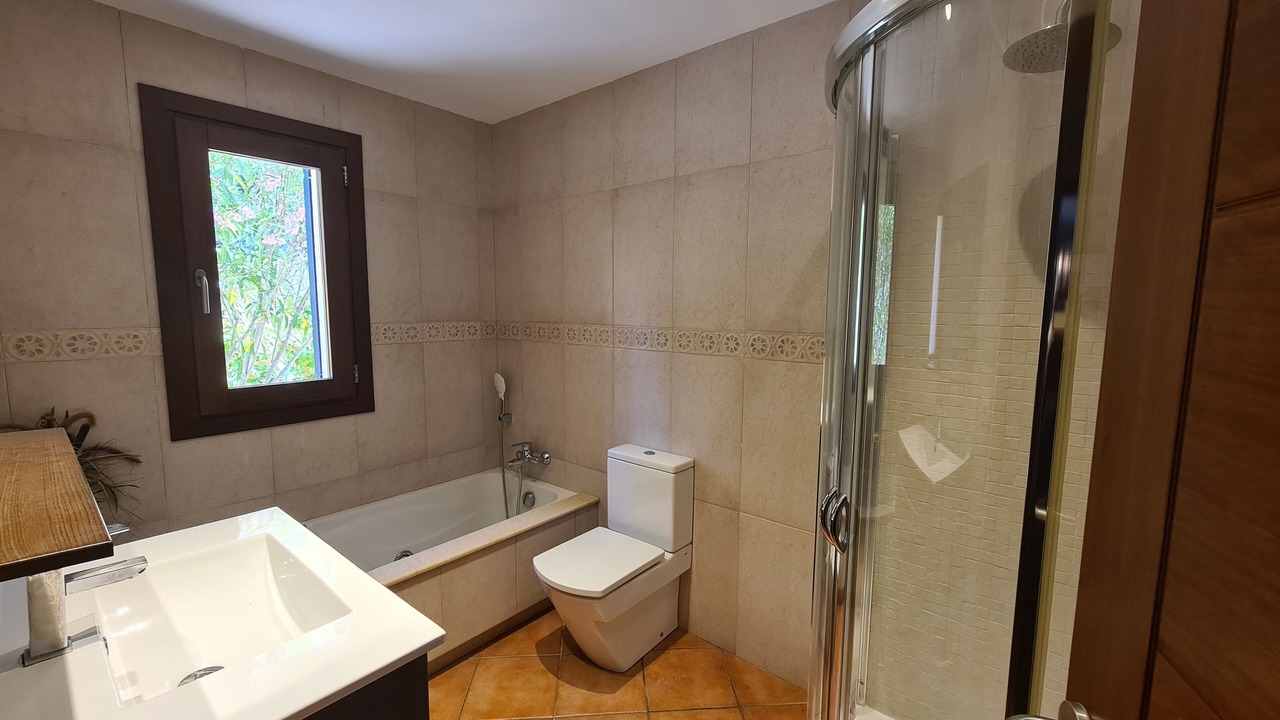 Photo of Bathroom in Crestatx