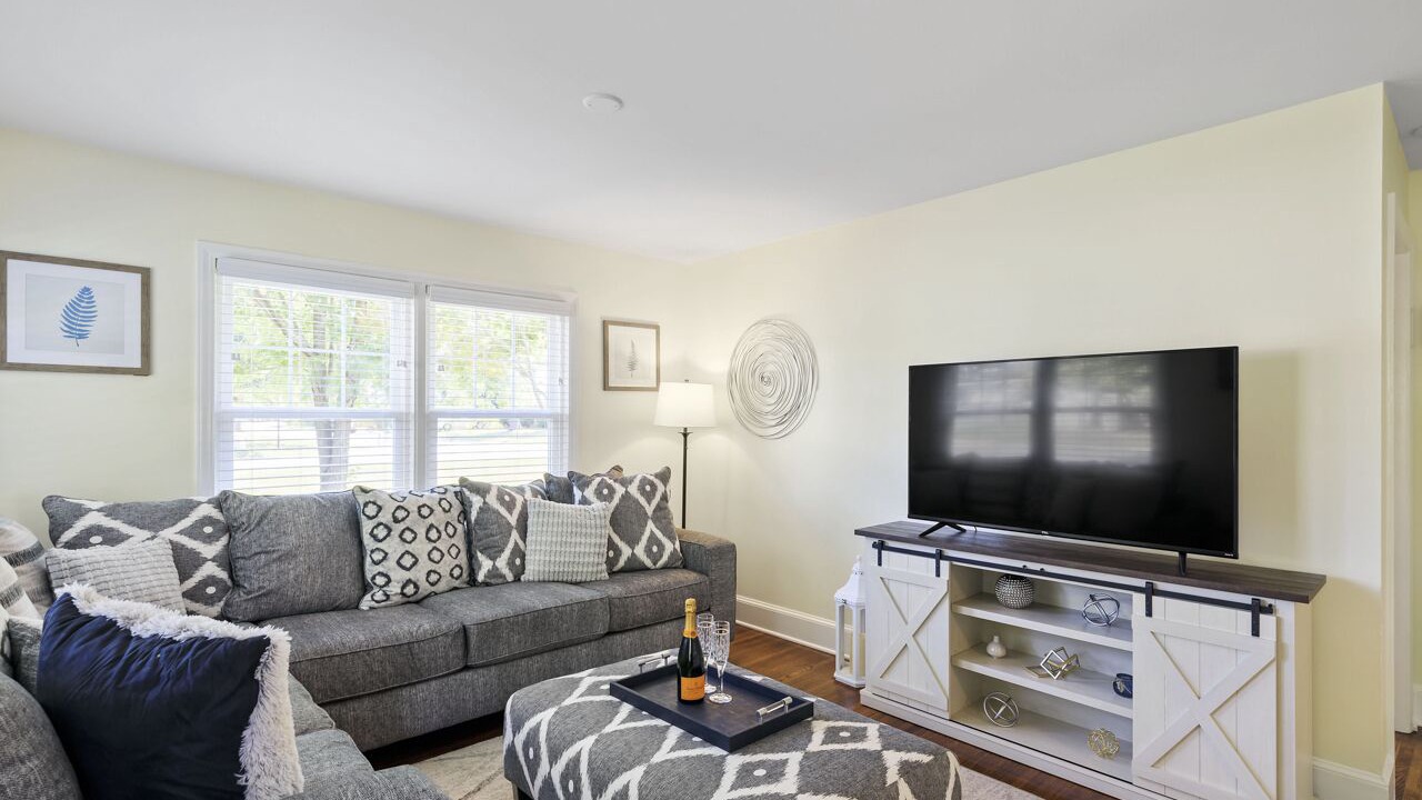 Photo of Livingroom in Charlotte