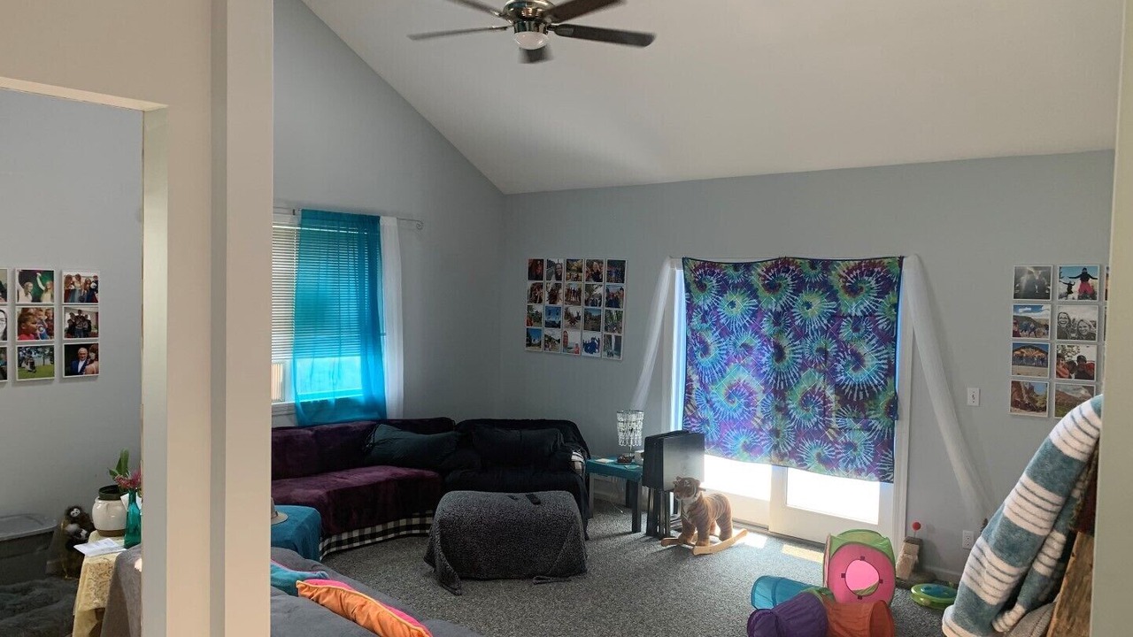 Photo of Livingroom in West Henrietta