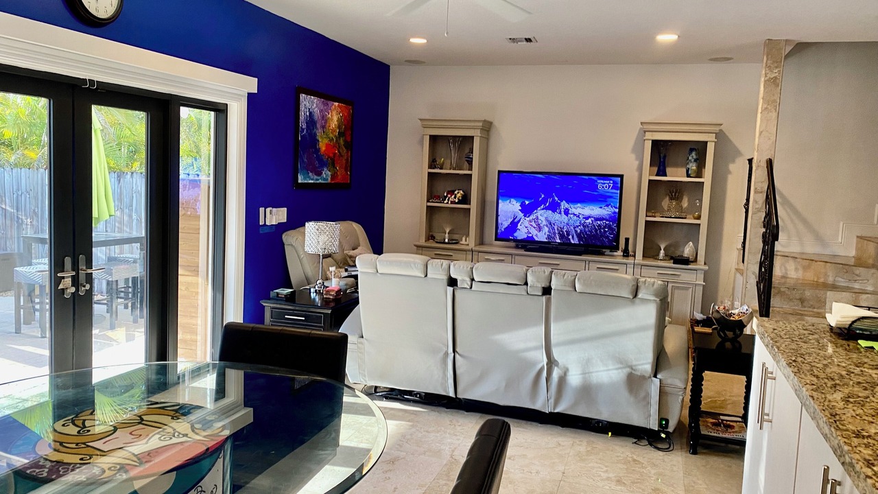 Photo of Livingroom in Coral Way