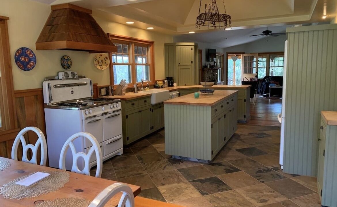 Photo of Bedroom in Miramonte