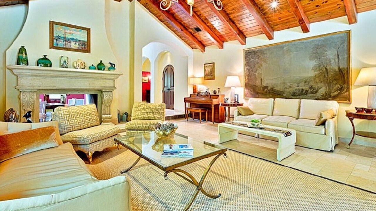 Photo of Bedroom in Los Angeles County
