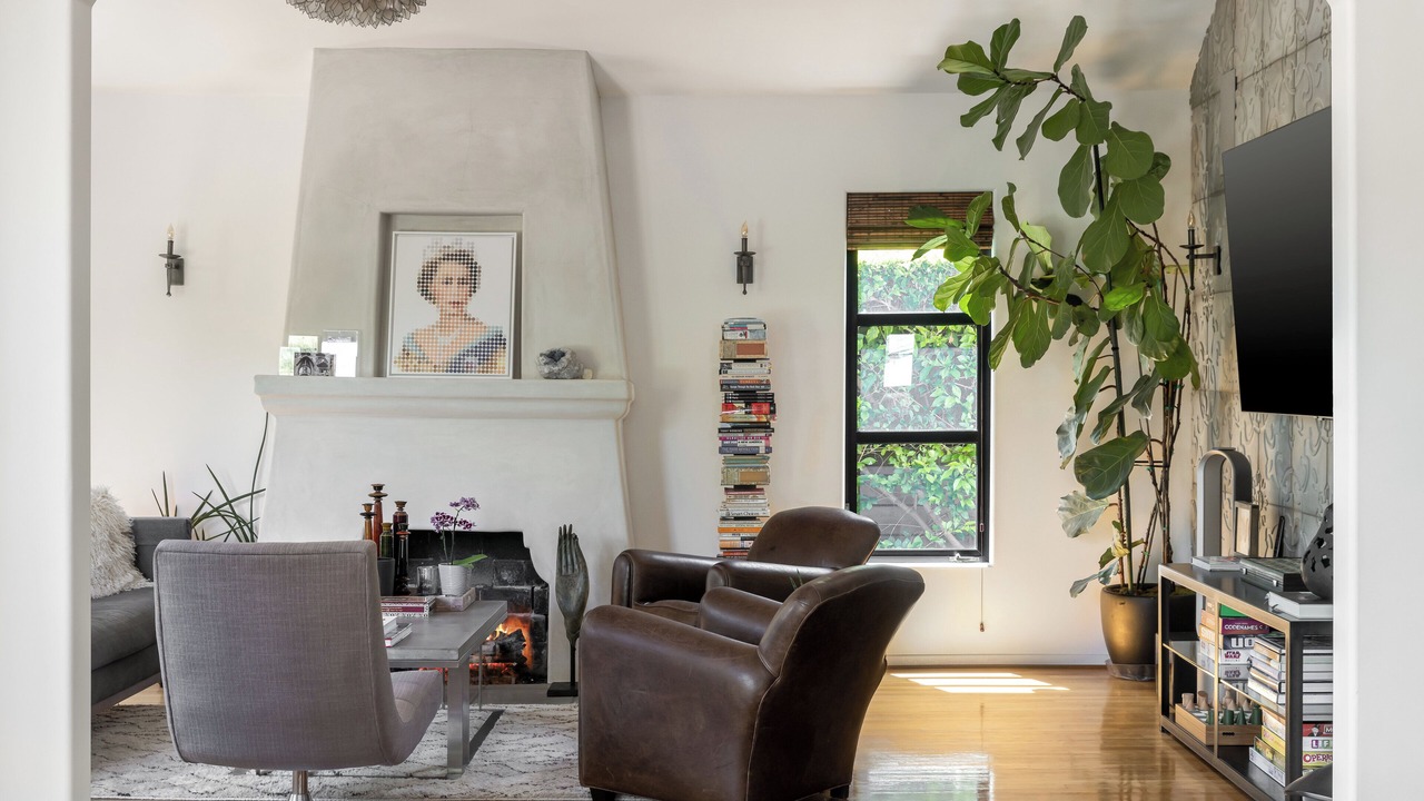 Photo of Livingroom in Mid-Wilshire