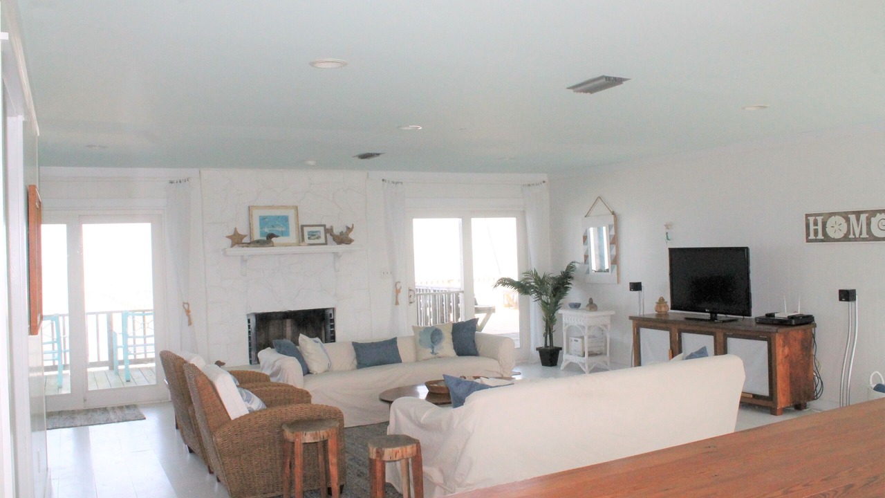 Photo of Livingroom in Silver Cay